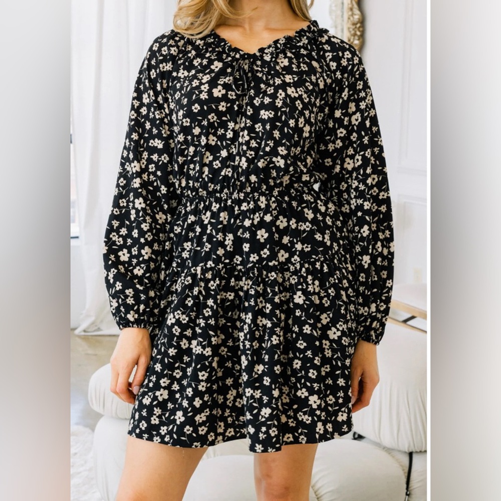 Ever New Black Floral Long Sleeve Dress size 20 - Picture 3 of 13